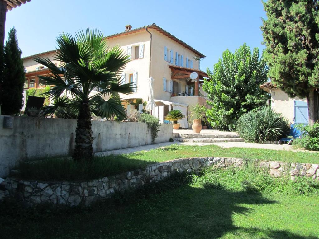 Bed and Breakfast Le Mas Shabanou à Roquefort-les-Pins Extérieur photo