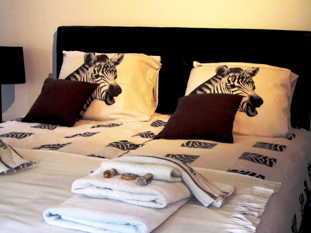 Bed and Breakfast Le Mas Shabanou à Roquefort-les-Pins Extérieur photo