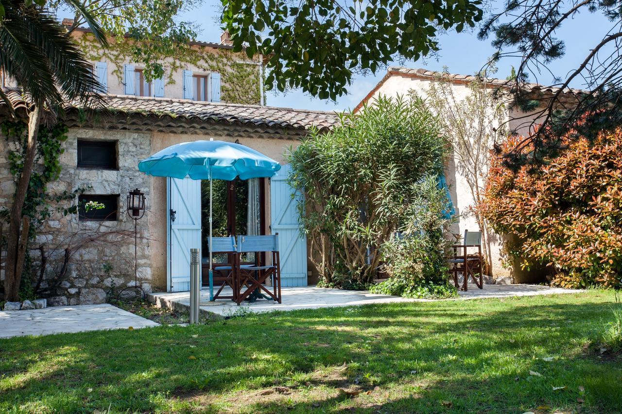 Bed and Breakfast Le Mas Shabanou à Roquefort-les-Pins Extérieur photo