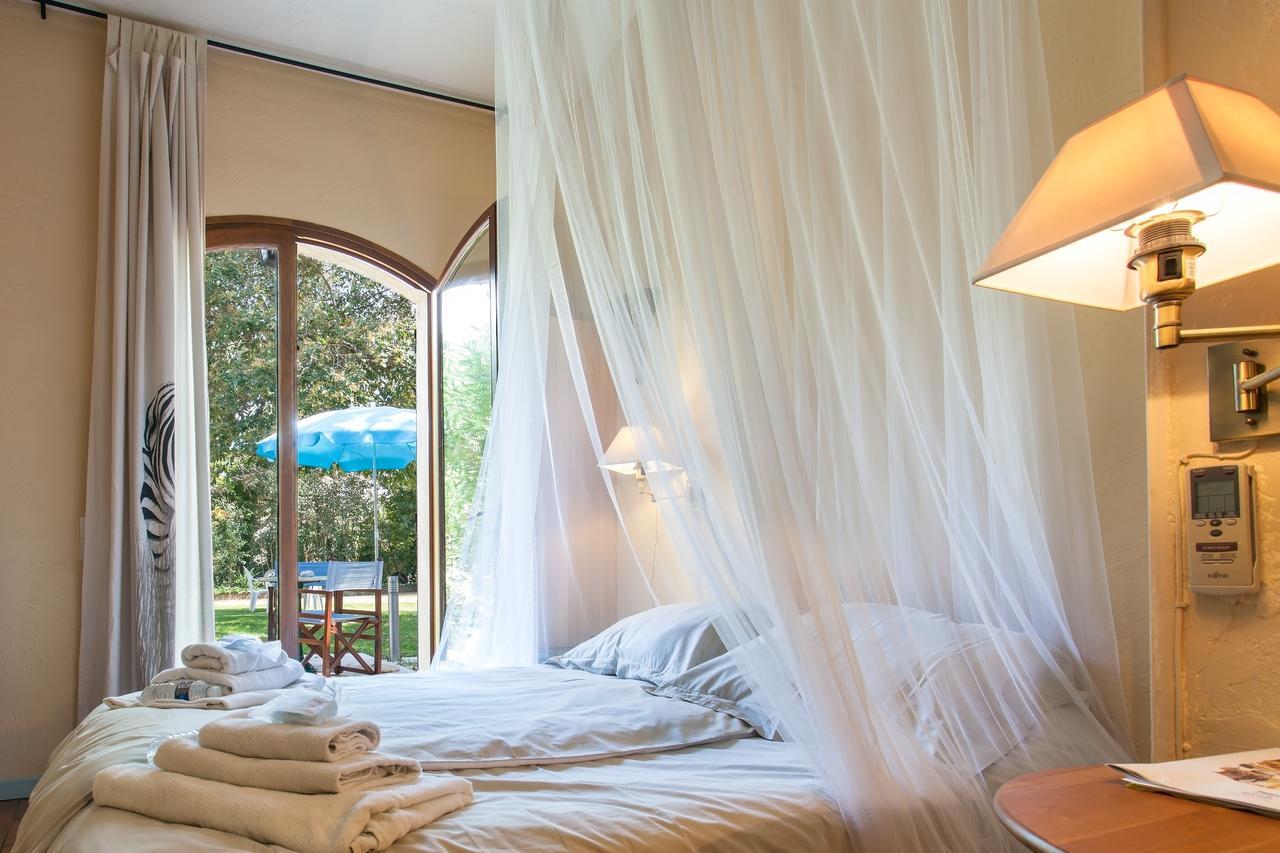 Bed and Breakfast Le Mas Shabanou à Roquefort-les-Pins Extérieur photo