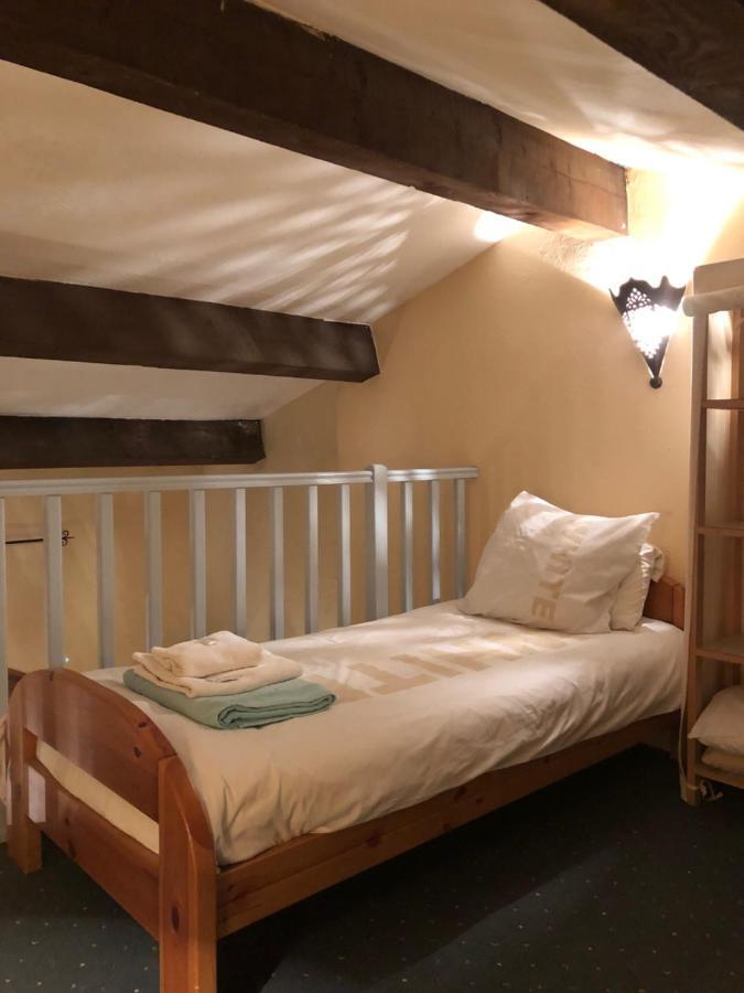 Bed and Breakfast Le Mas Shabanou à Roquefort-les-Pins Extérieur photo